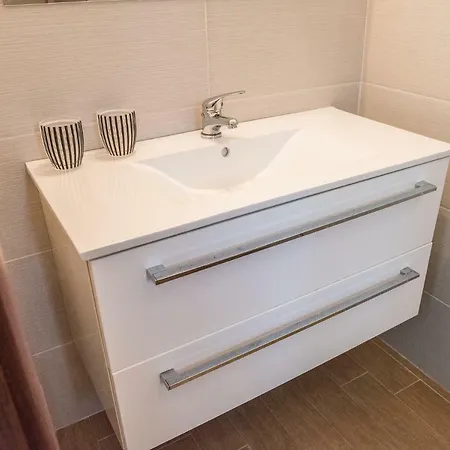 Гостевой дом Piazza Ginnasio Альгеро